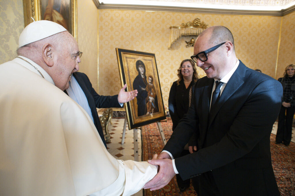 Città del Vaticano 12 gennaio 2024: Dono della Salus Populi Romani a papa Francesco 3