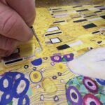 Il Bacio di Gustav Klimt e in abbinata il volume Musei Vaticani 100 opere da non perdere 4